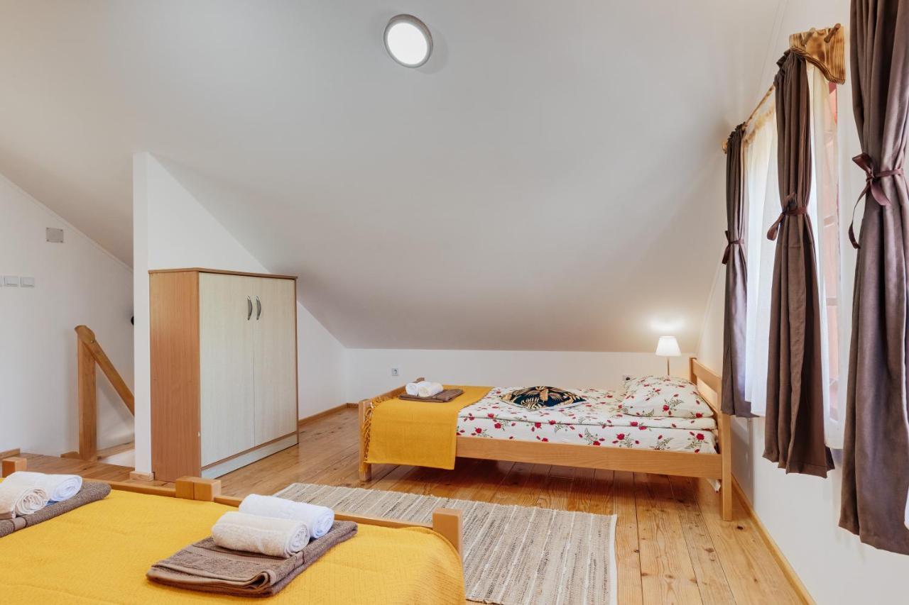 Lipa Villa